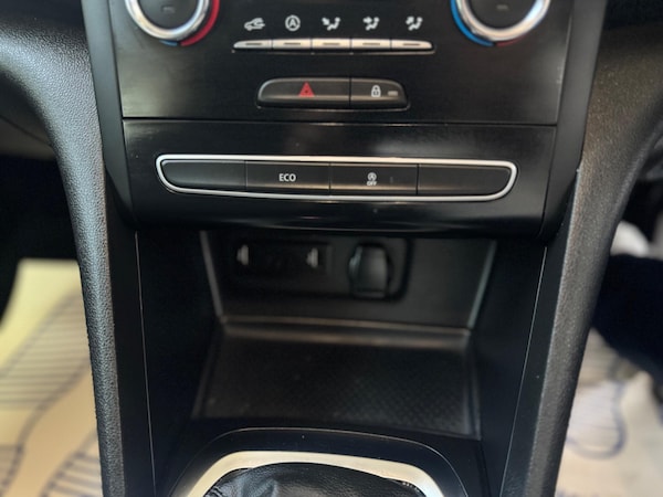 Used Renault Megane 2018 for sale - 75601341: Photo 24