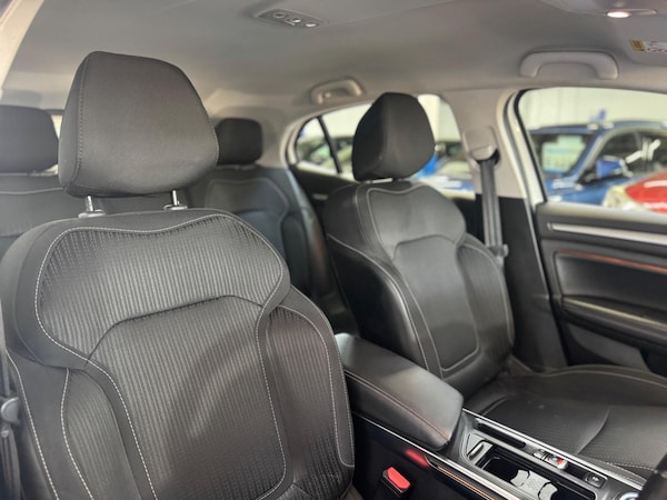 Used Renault Megane 2018 for sale - 75601341: Photo 36
