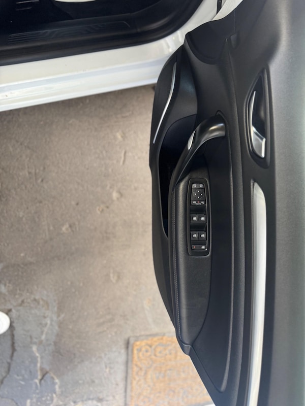 Used Renault Megane 2018 for sale - 75601341: Photo 37