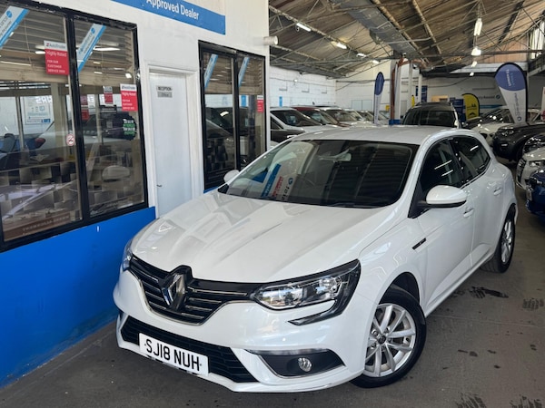 Used Renault Megane 2018 for sale - 75601341: Photo 5