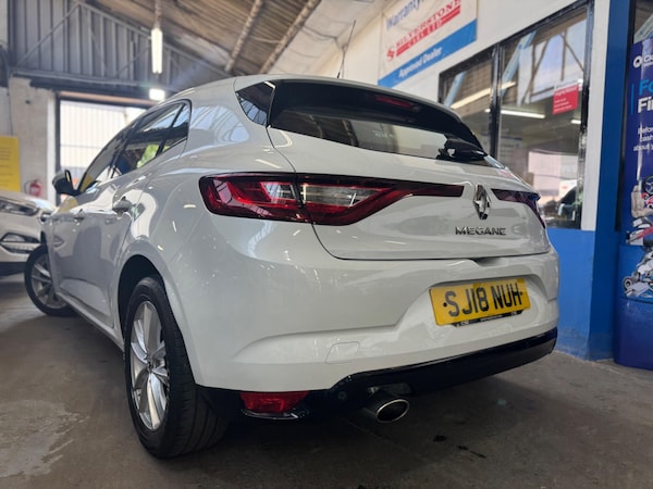 Used Renault Megane 2018 for sale - 75601341: Photo 9