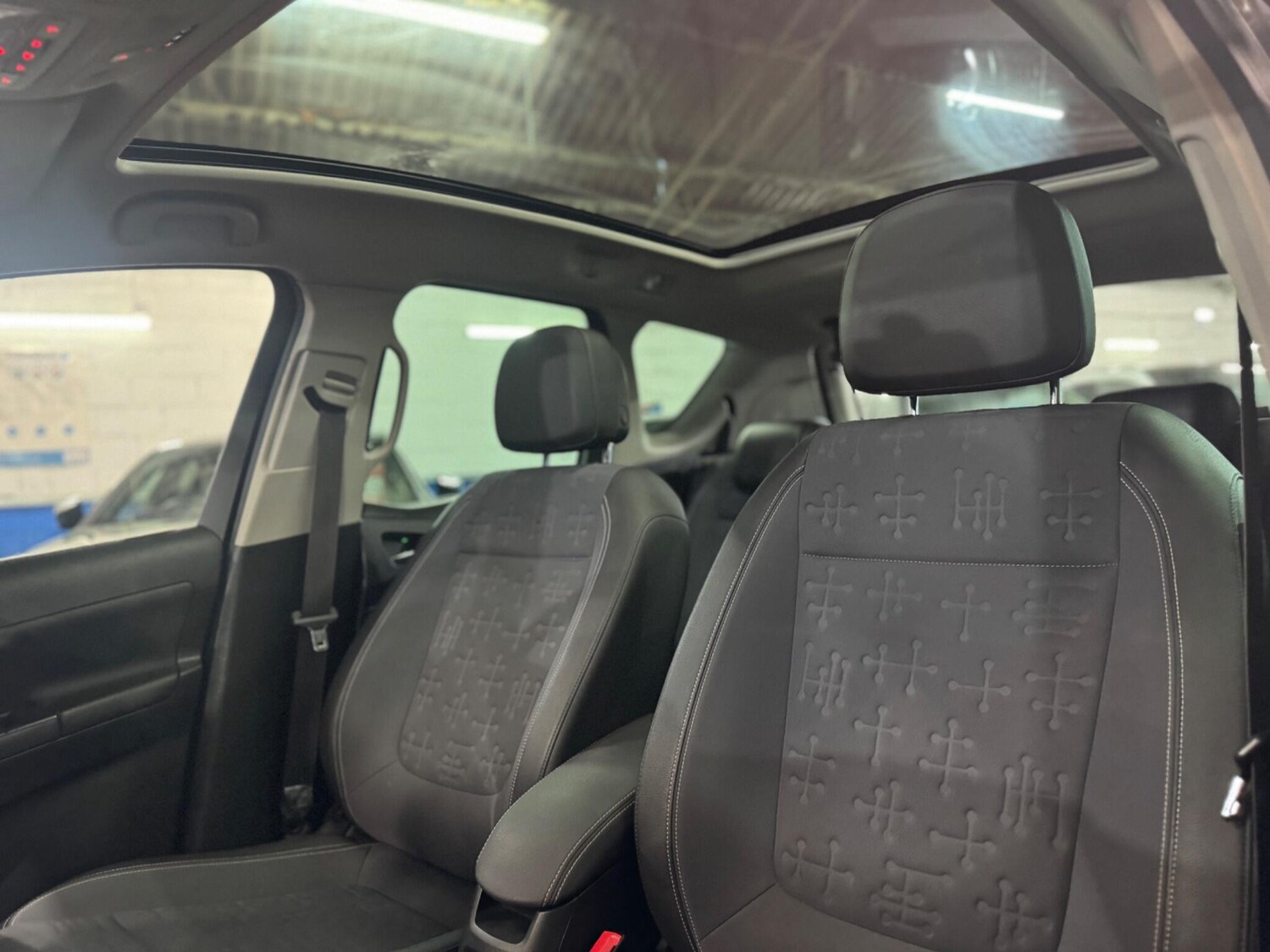 Used Vauxhall Meriva 2017 for sale - 76522275: Photo 25