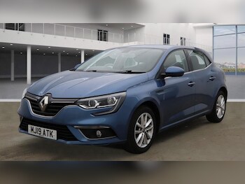 Used Renault Megane 2019 for sale - 76562133: Photo