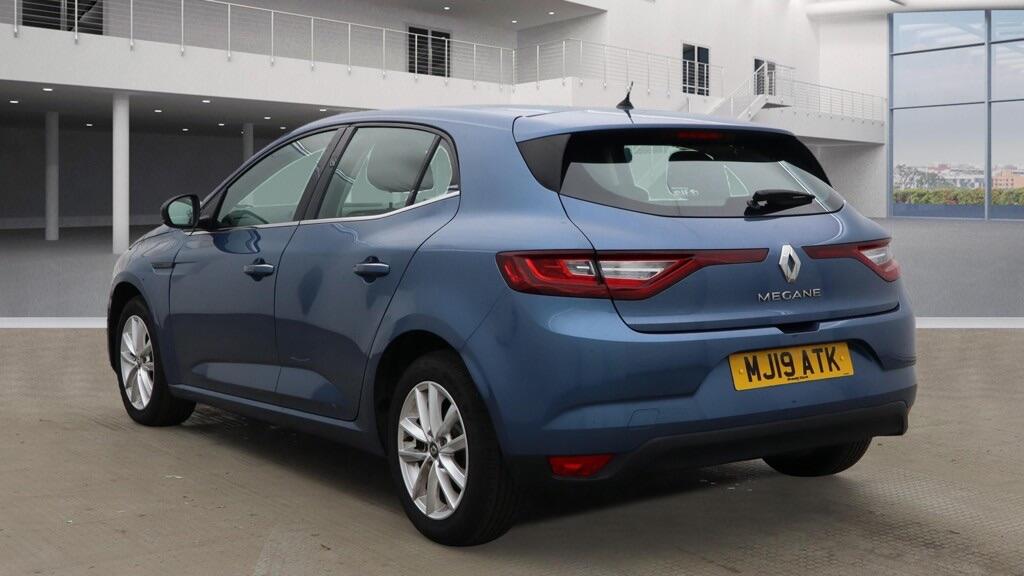 Used Renault Megane 2019 for sale - 76562133: Photo 3