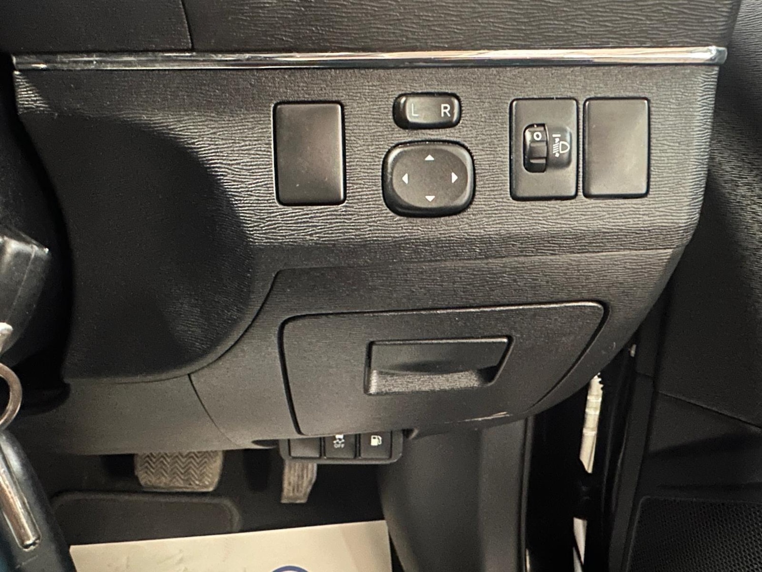 Used Toyota Avensis 2012 for sale - 75940997: Photo 19