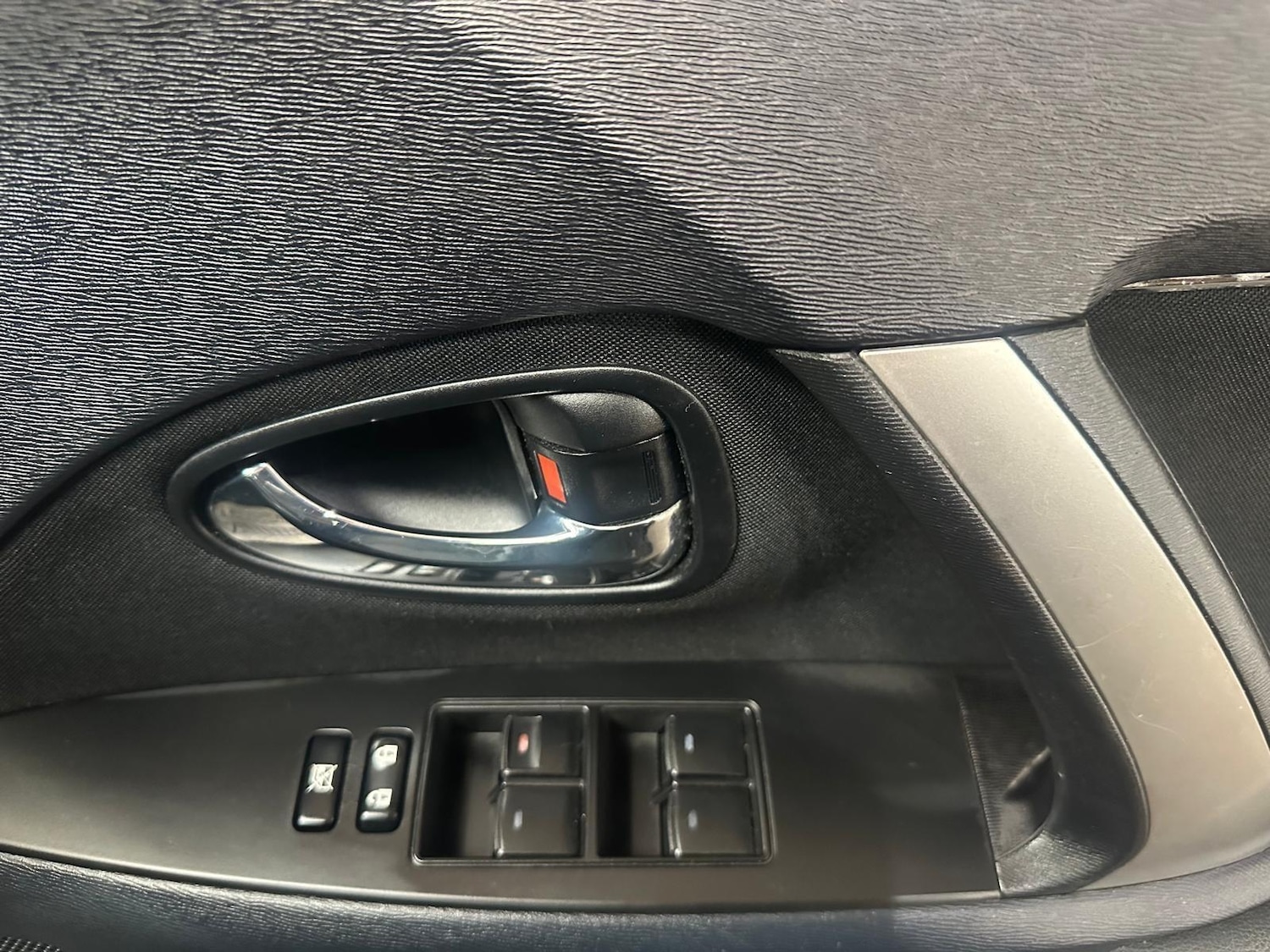 Used Toyota Avensis 2012 for sale - 75940997: Photo 22