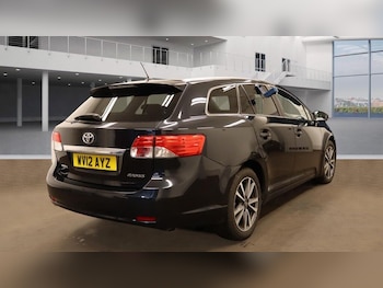 Used Toyota Avensis 2012 for sale - 75940997: Photo