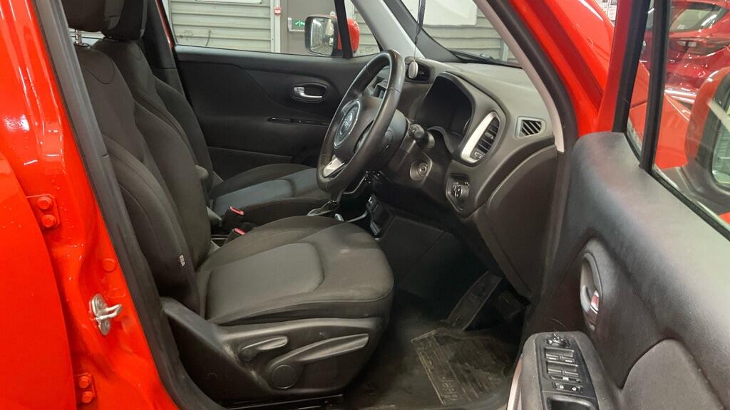 Used Jeep Renegade 2018 for sale - 76337009: Photo 9