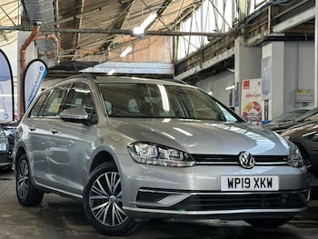 Used Volkswagen Golf 2019 for sale - 79033798: Photo