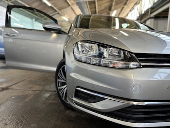 Used Volkswagen Golf 2019 for sale - 79033798: Photo