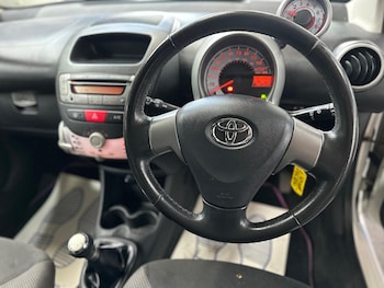 Used Toyota AYGO 2013 for sale - 78573937: Photo