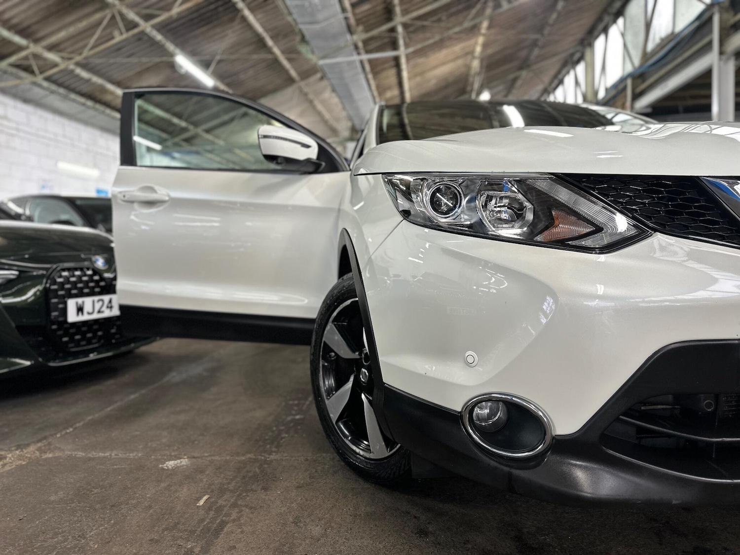 Used Nissan Qashqai 2016 for sale - 76965092: Photo 2
