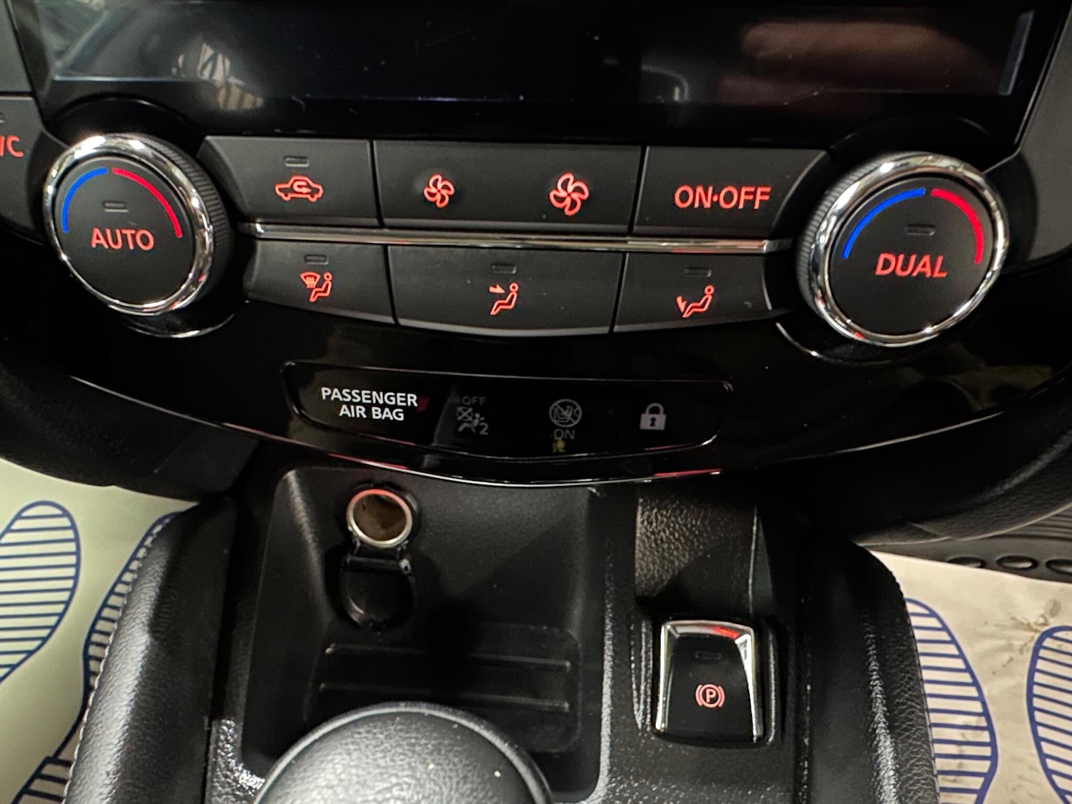 Used Nissan Qashqai 2016 for sale - 76965092: Photo 25