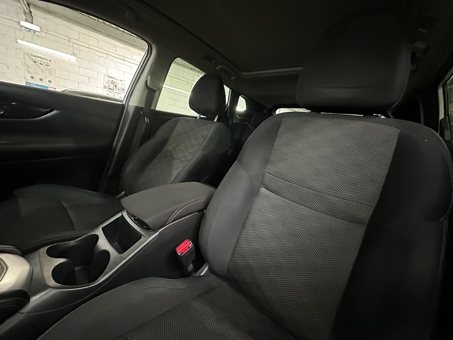 Used Nissan Qashqai 2016 for sale - 76965092: Photo 29