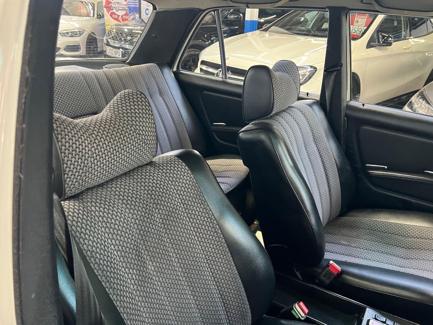 Used Mercedes-Benz 250 1979 for sale - 76361191: Photo 14