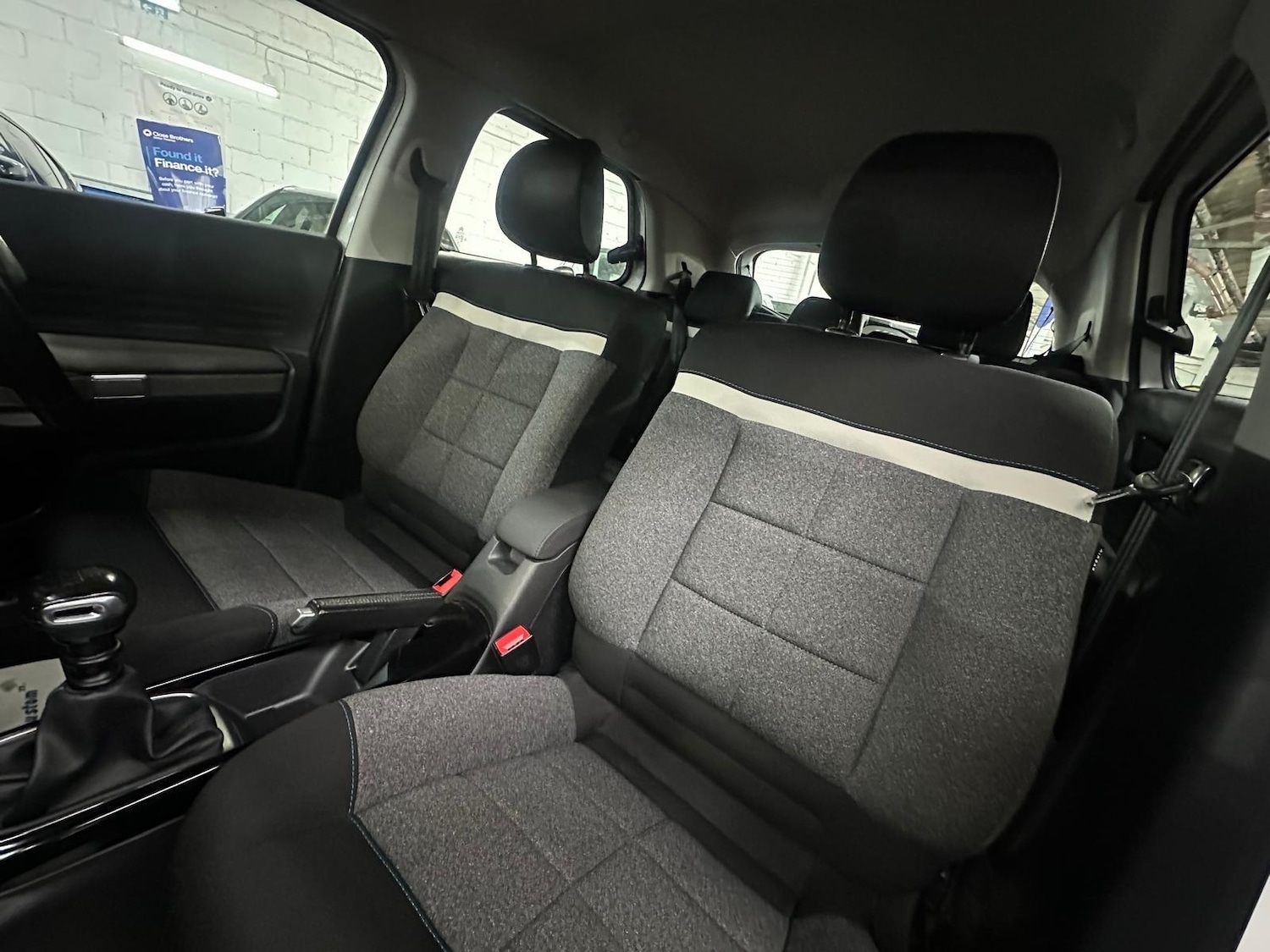 Used Citroen C4 Cactus 2018 for sale - 76457740: Photo 23