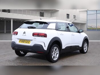 Used Citroen C4 Cactus 2018 for sale - 76457740: Photo