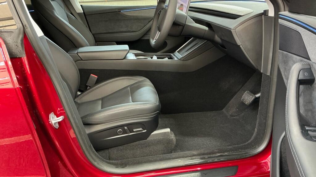 Used Tesla Model Y 2025 for sale - 77279453: Photo 15