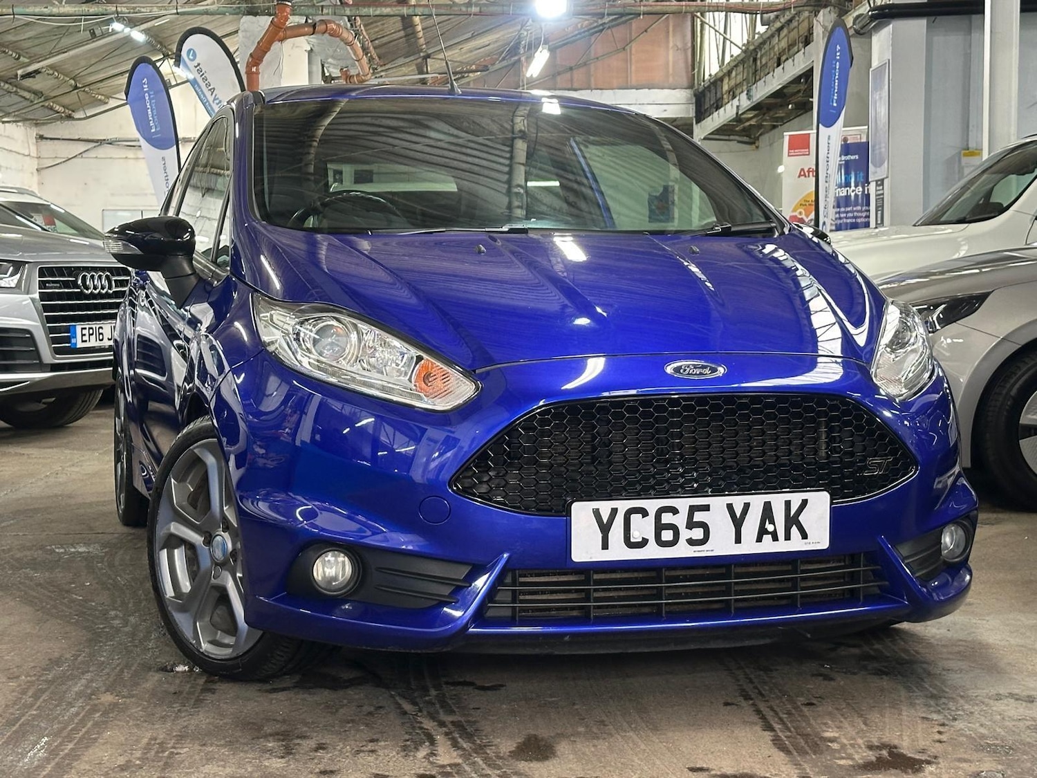 Used Ford Fiesta 2015 for sale - 76988521: Photo 2