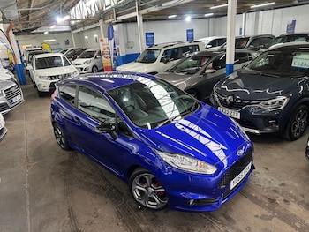 Used Ford Fiesta 2015 for sale - 76988521: Photo