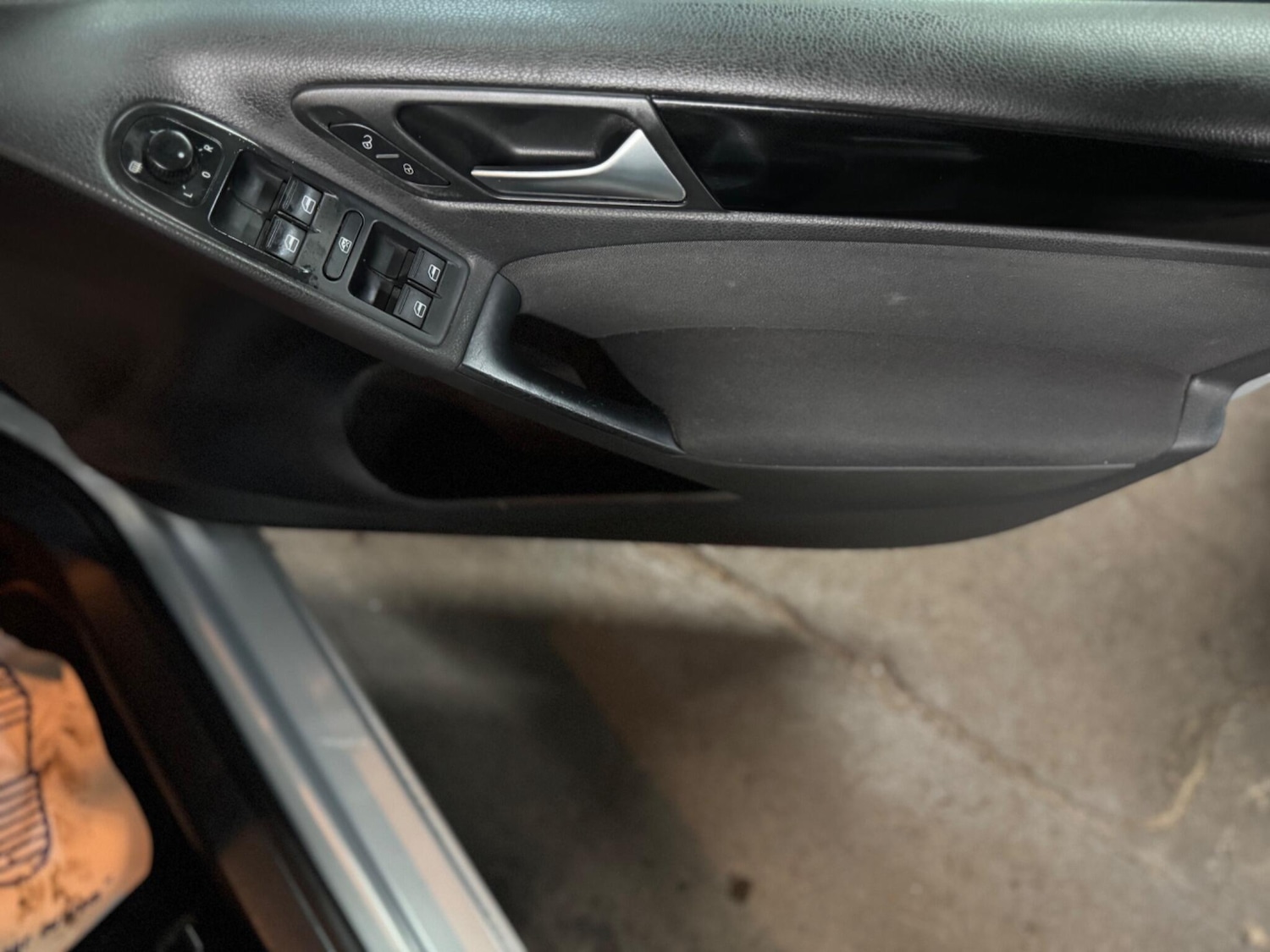 Used Volkswagen Golf 2011 for sale - 77387453: Photo 29