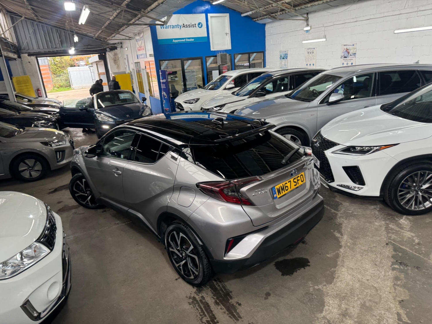 Used Toyota C-HR 2018 for sale - 76175056: Photo 14