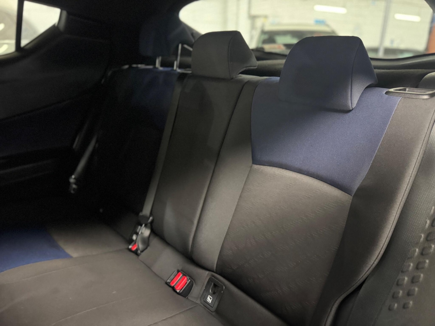 Used Toyota C-HR 2018 for sale - 76175056: Photo 23