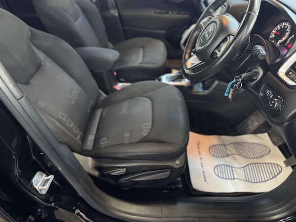 Used Jeep Renegade 2015 for sale - 76246546: Photo 26