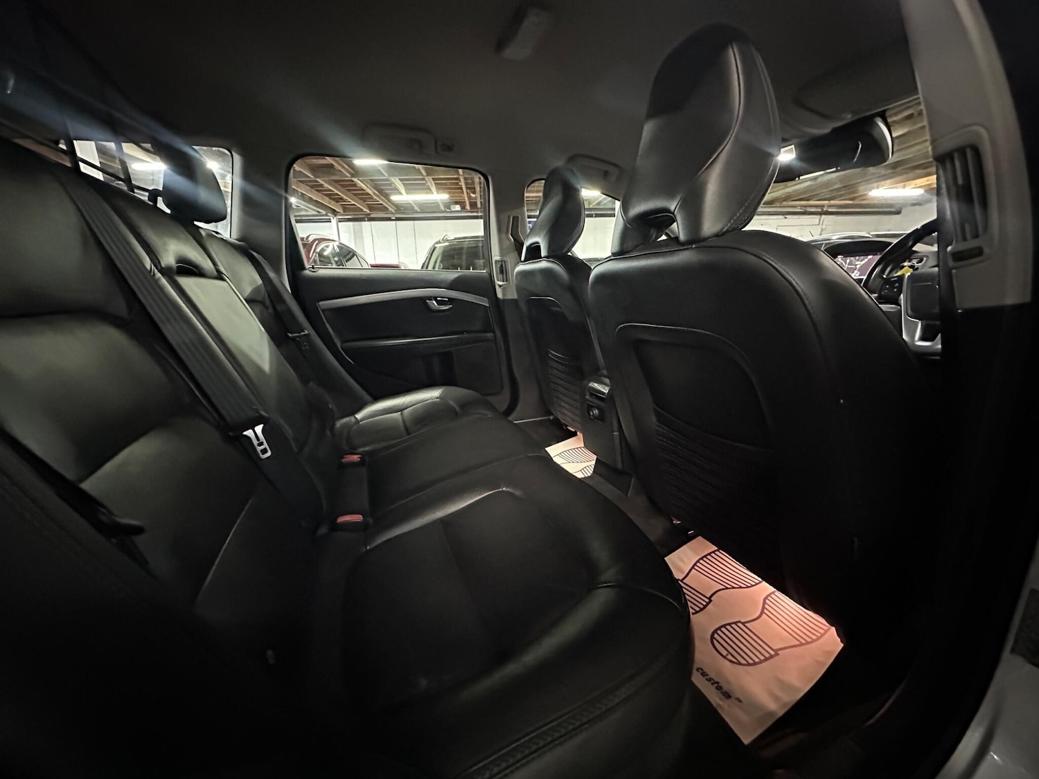 Used Volvo XC70 2015 for sale - 77290963: Photo 29