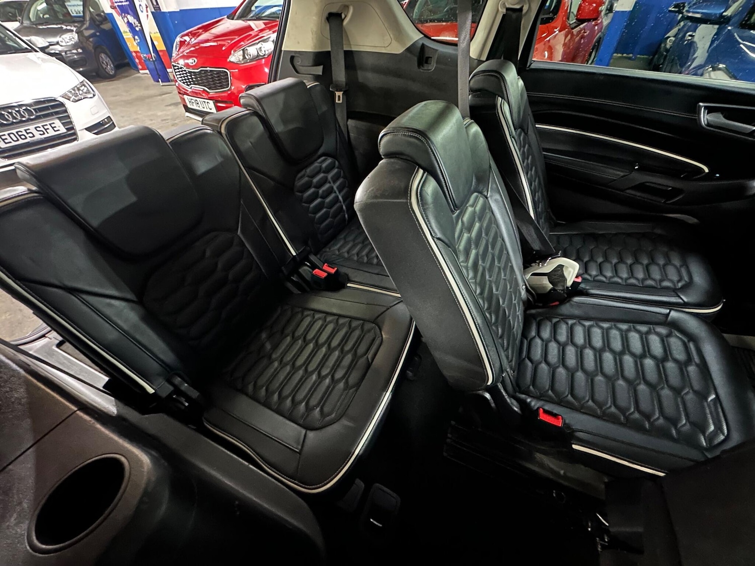 Used Ford S-Max 2017 for sale - 77144089: Photo 31