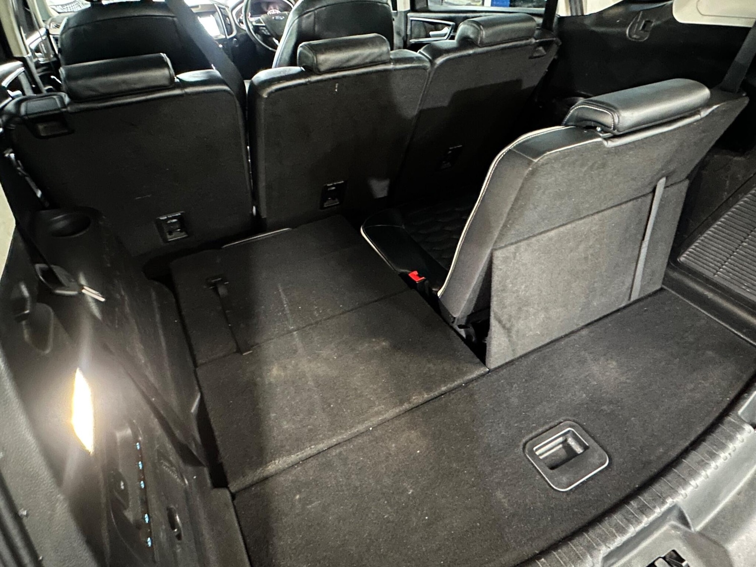 Used Ford S-Max 2017 for sale - 77144089: Photo 40