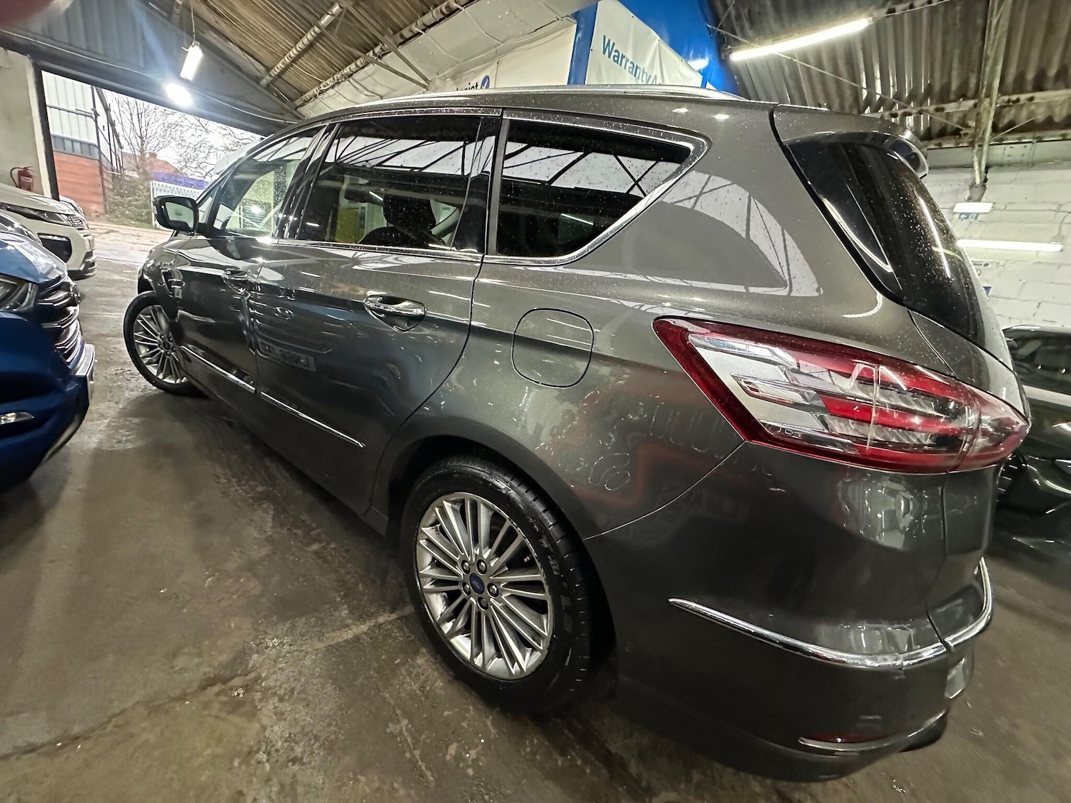 Used Ford S-Max 2017 for sale - 77144089: Photo 42