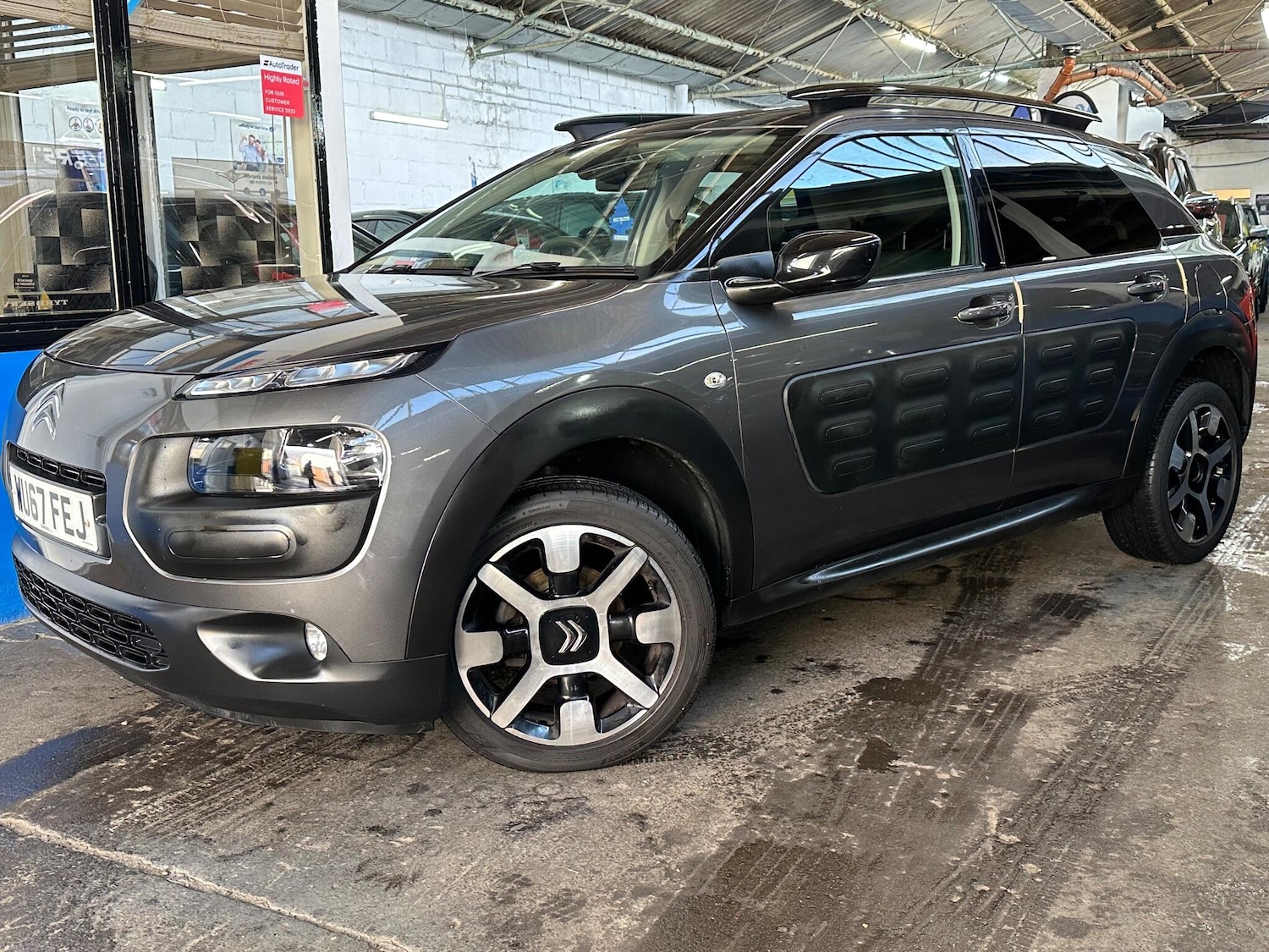 Used Citroen C4 Cactus 2017 for sale - 77119601: Photo 4