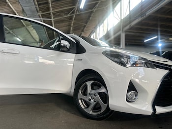 Used Toyota Yaris 2015 for sale - 75658883: Photo