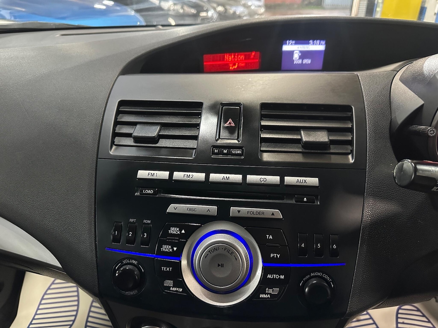 Used Mazda Mazda3 2011 for sale - 76991844: Photo 19