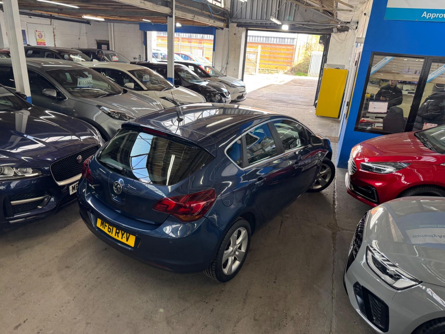 Used Vauxhall Astra 2011 for sale - 78058328: Photo 12