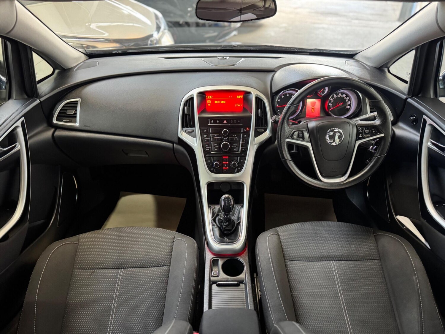 Used Vauxhall Astra 2011 for sale - 78058328: Photo 17