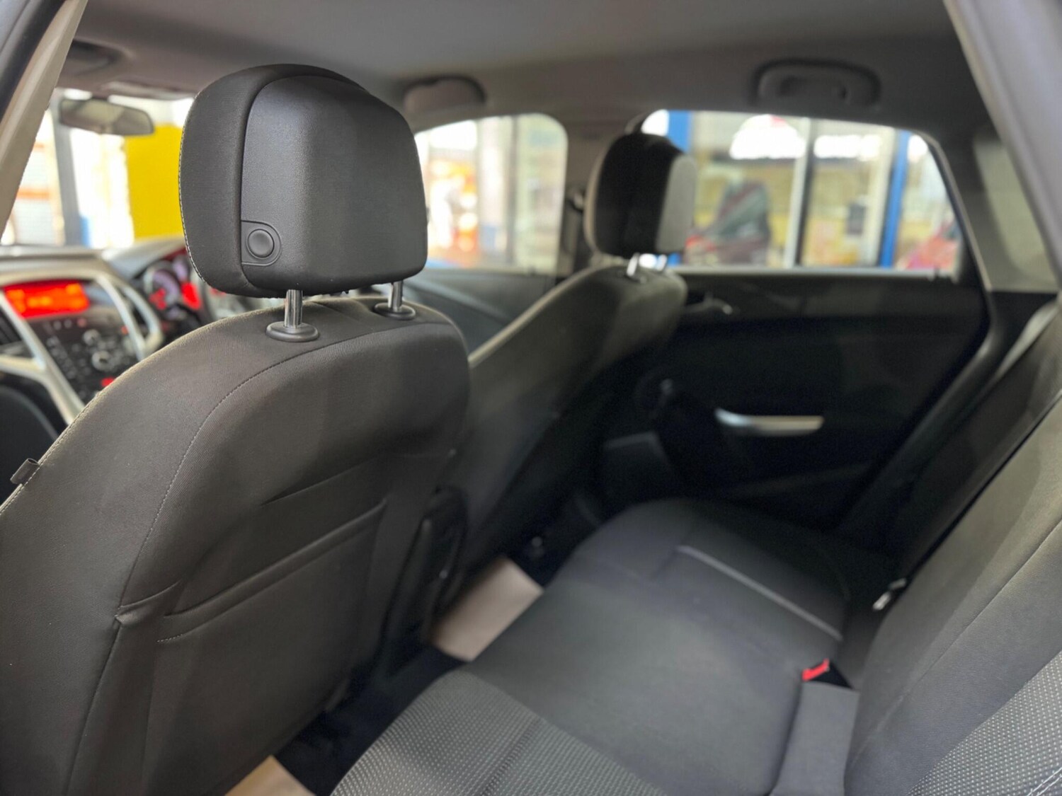 Used Vauxhall Astra 2011 for sale - 78058328: Photo 24