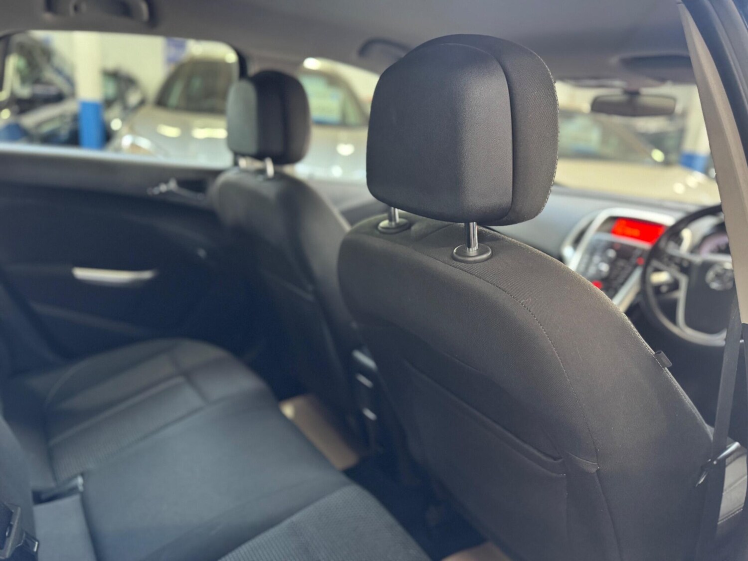 Used Vauxhall Astra 2011 for sale - 78058328: Photo 25