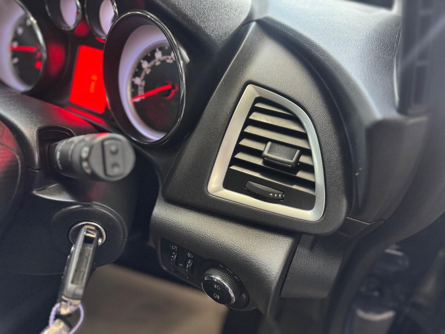 Used Vauxhall Astra 2011 for sale - 78058328: Photo 33