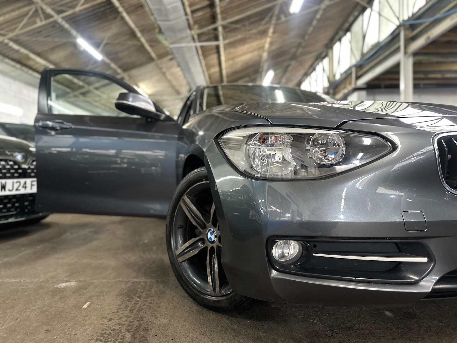 Used BMW 1 Series 2011 for sale - 76952402: Photo 3