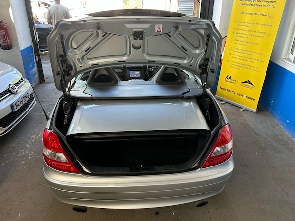 Used Mercedes-Benz SLK 2012 for sale - 76246988: Photo 18