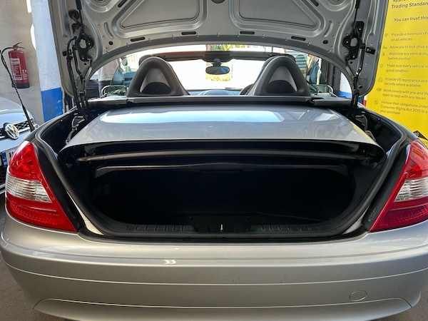 Used Mercedes-Benz SLK 2012 for sale - 76246988: Photo 19