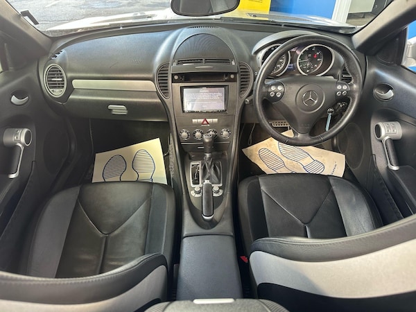Used Mercedes-Benz SLK 2012 for sale - 76246988: Photo 2