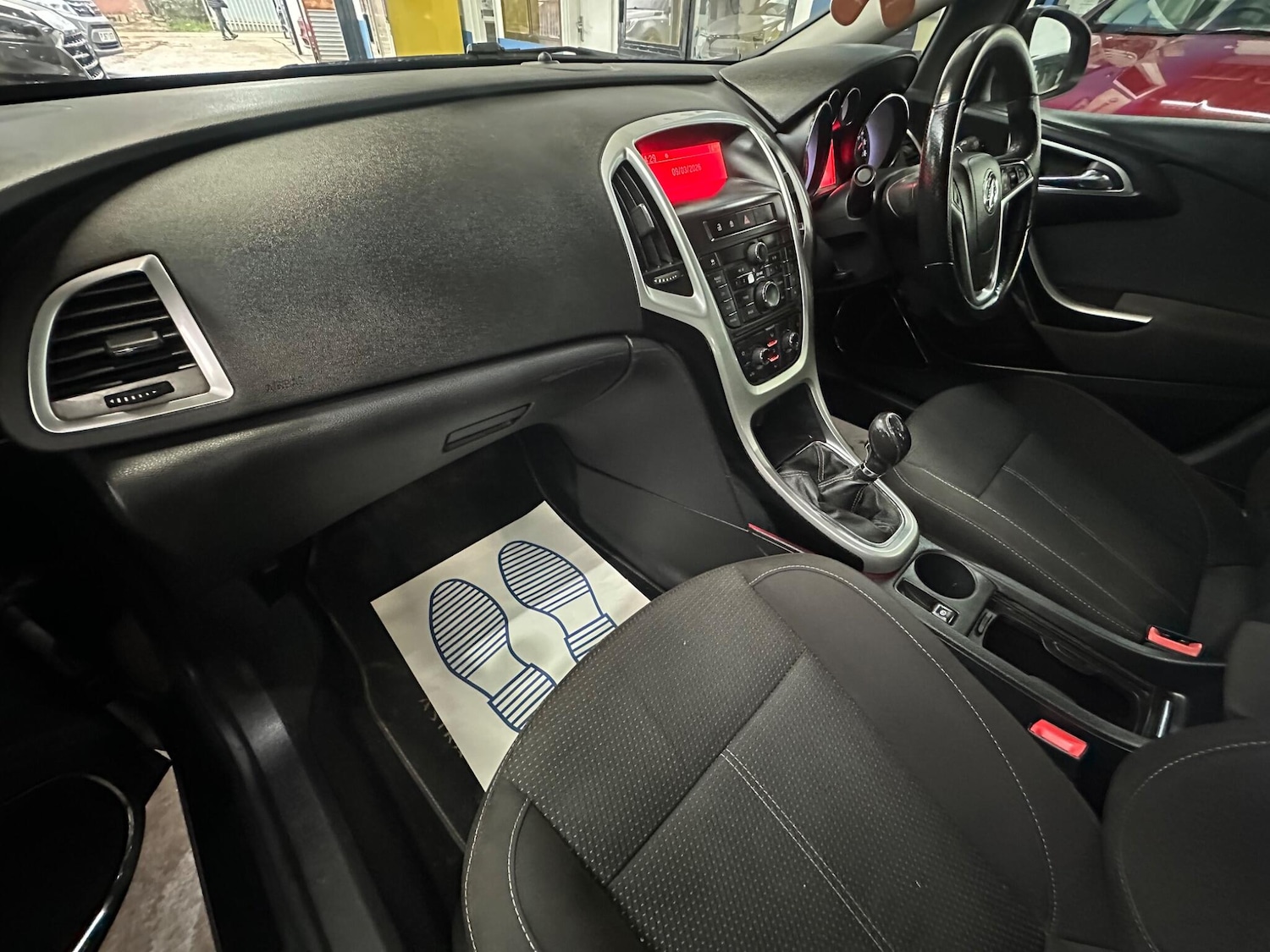 Used Vauxhall Astra for sale - 77808789: Photo 29