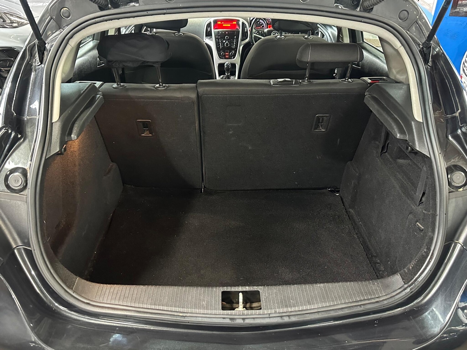 Used Vauxhall Astra for sale - 77808789: Photo 34