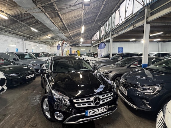 Used Mercedes-Benz GLA 2017 for sale - 76326168: Photo 1