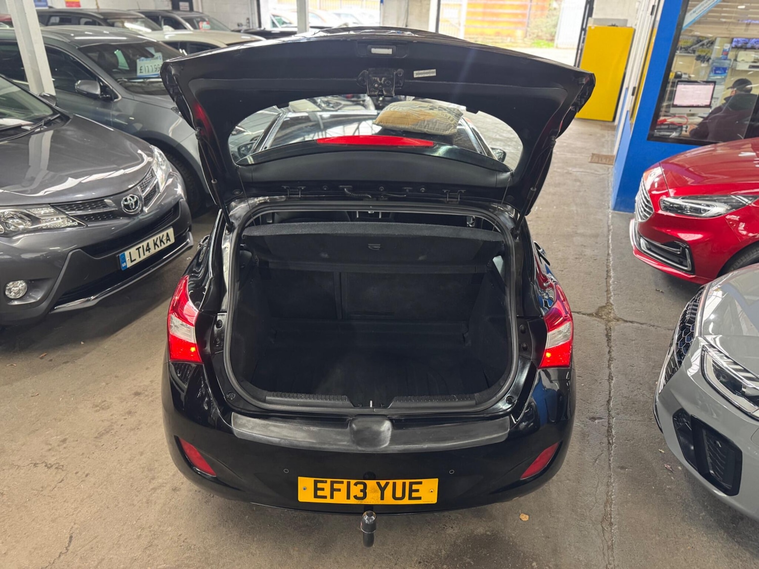 Used Hyundai i30 2013 for sale - 77925408: Photo 34