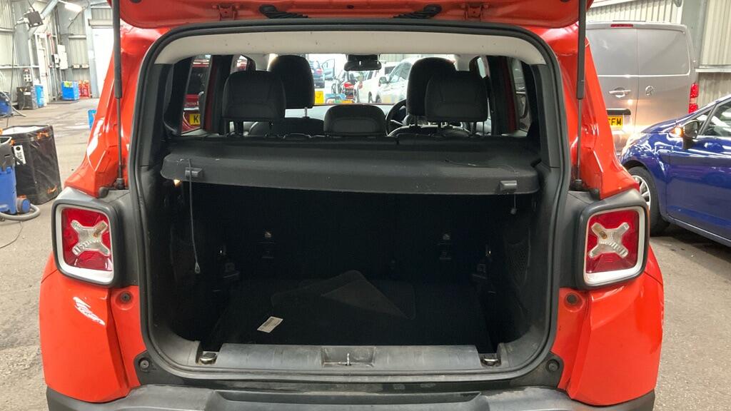 Used Jeep Renegade 2017 for sale - 76122182: Photo 7