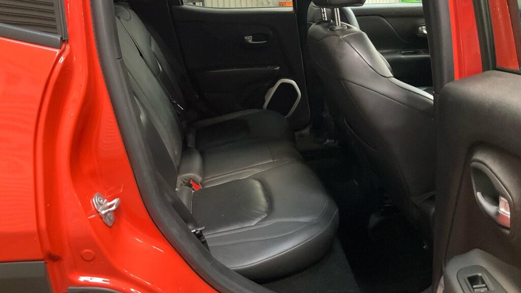 Used Jeep Renegade 2017 for sale - 76122182: Photo 8